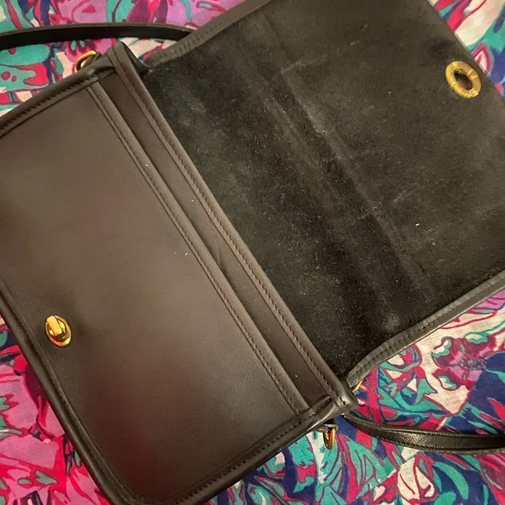 Coach 9755 Vintage 1980’s Black Leather crossbody bag